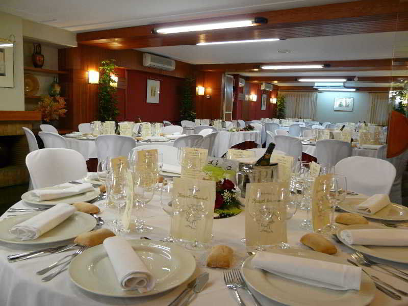 Hotel Nice La Seu d'Urgell Buitenkant foto